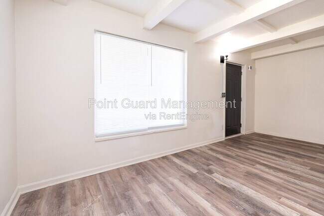 Foto del edificio - 1341 W Dora St