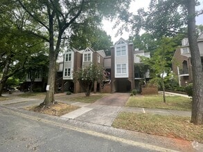 Building Photo - 236 S Clarkson St