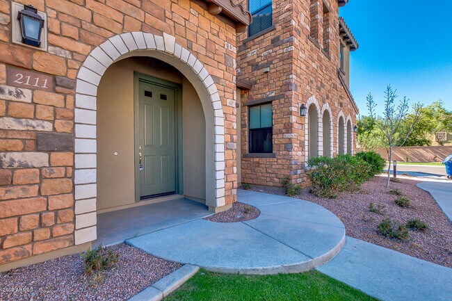 Building Photo - 4777 S Fulton Ranch Blvd