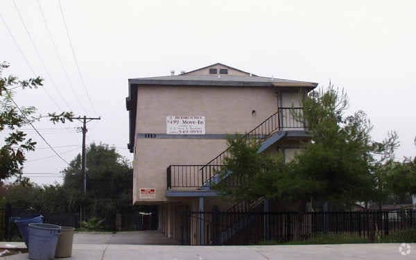 Building Photo - 1113 Circle City Dr
