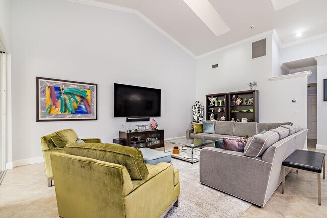 Foto del edificio - 2102 Mahogany Pl