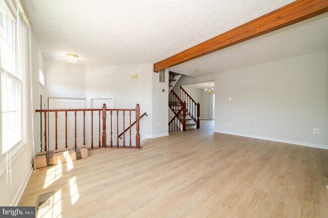 Foto del edificio - 6325 Betsy Ross Ct