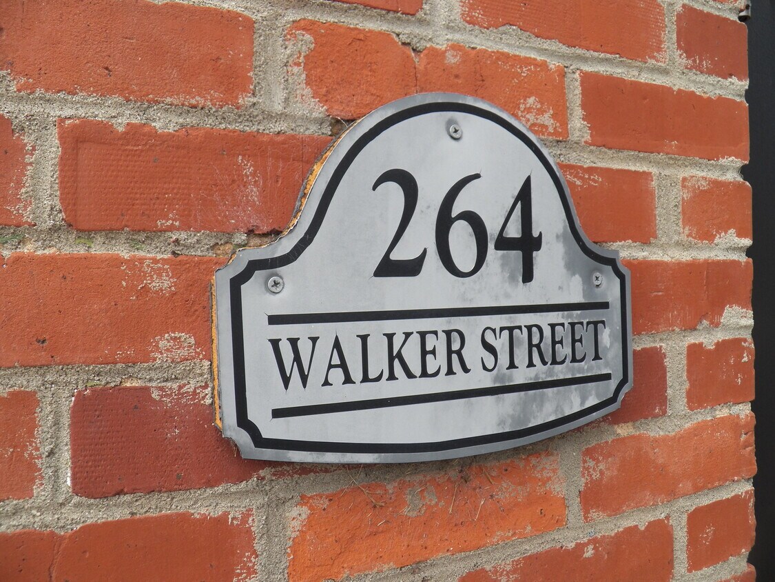 Foto principal - 264 Walker St