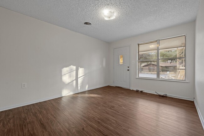 Building Photo - 3216 N 15th St