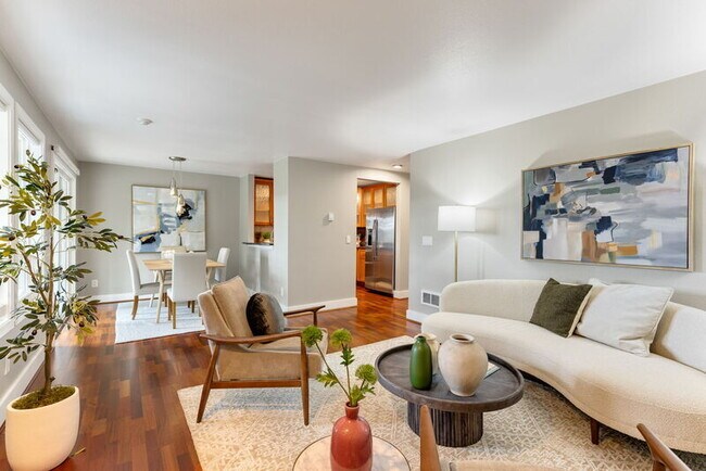 Foto del edificio - 8980 Redmond - Woodinville Rd NE