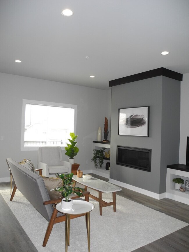 Foto del edificio - 301 Cross Oak Dr