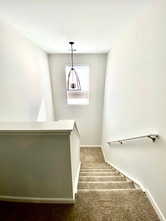 Foto principal - 518 Purple Finch Rd
