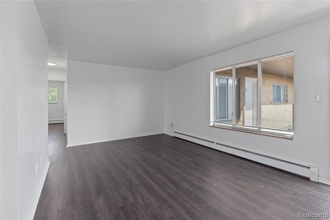 Building Photo - 11611 Morang Ave