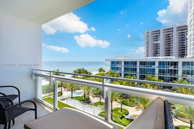 Building Photo - 6801 Collins Ave