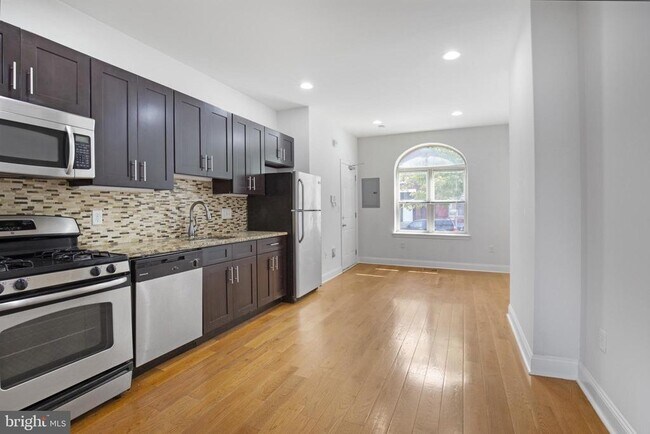 Building Photo - 1248 N 29th St