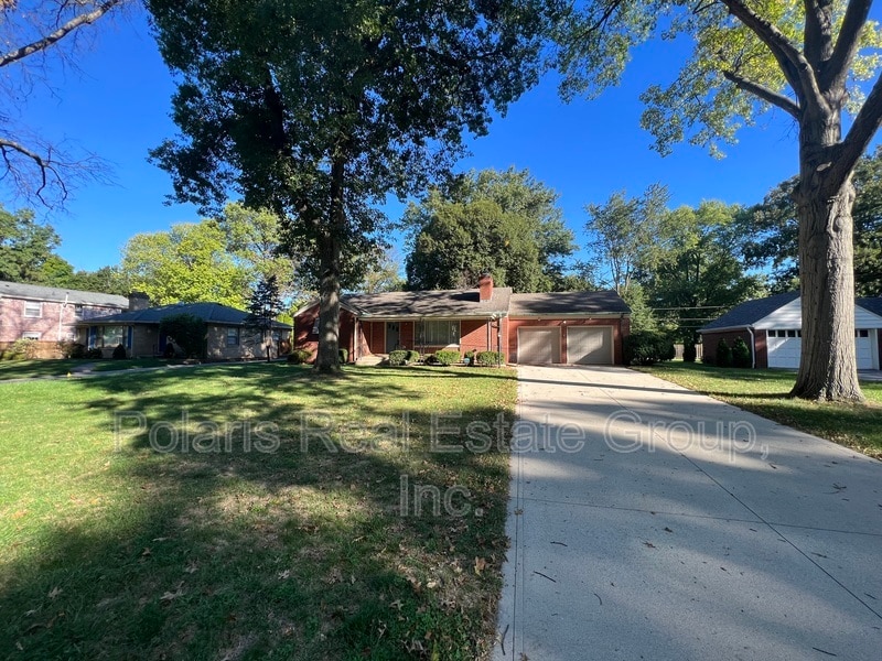 1122 Ivy Ln, Indianapolis, IN 46220 House Rental in Indianapolis, IN