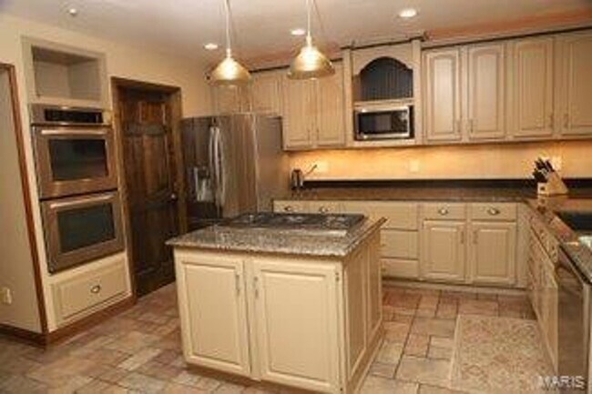 Building Photo - 402 SAVANNAH RIDGE DRIVE | SAINT CHARLES 6...