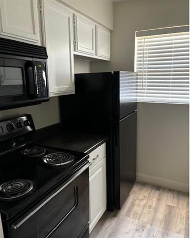 Foto del edificio - 2729 Hurstview Dr