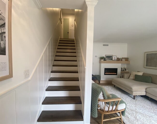 Building Photo - 1679 Hunter\'s Run Drive, Mount Pleasant, ...