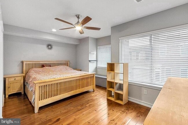 Foto del edificio - 1323 N 7th St