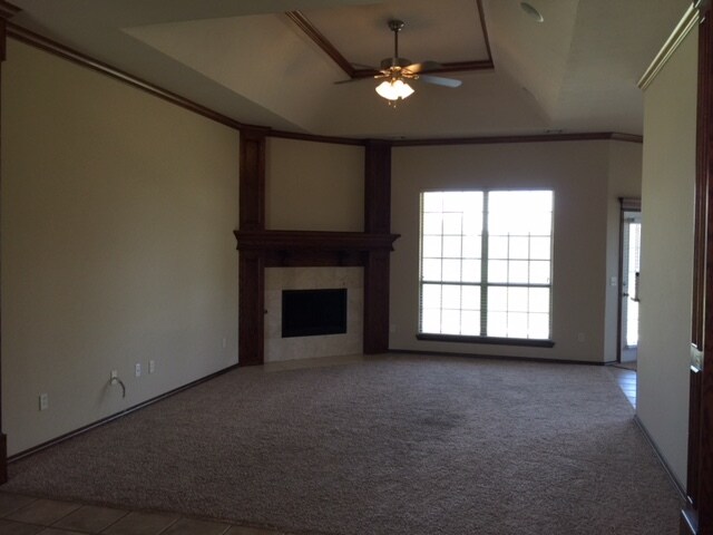 Building Photo - 16612 Hardwood Pl