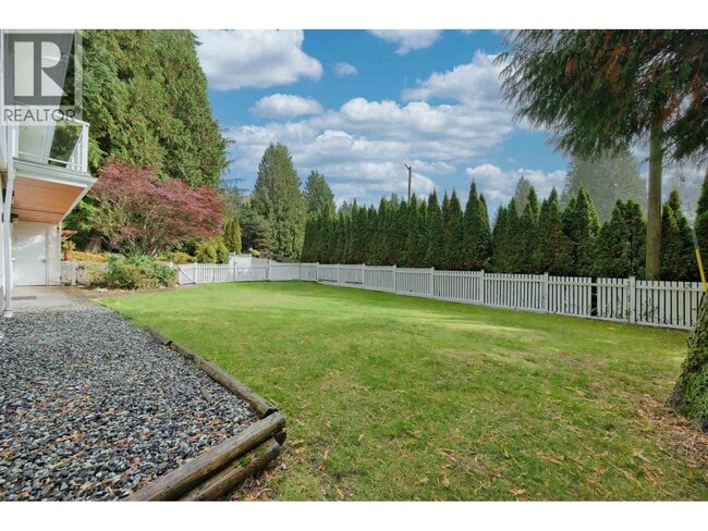 Building Photo - 3915 Westridge Ave