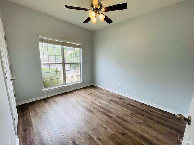 Foto del edificio - 7101 Joy St