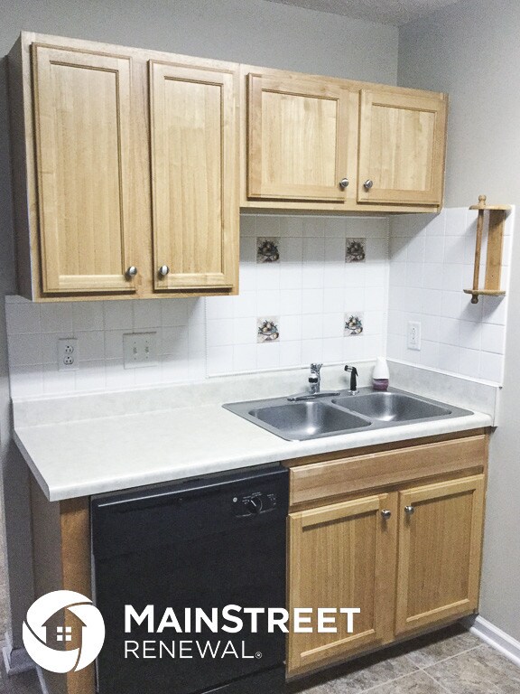 Building Photo - 4400 Allibrook Way