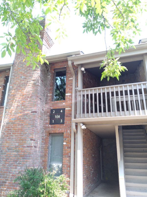 Primary Photo - 106 E Green Meadows Rd