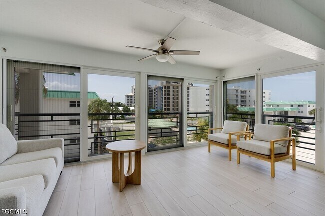 Building Photo - 6500 Estero Blvd