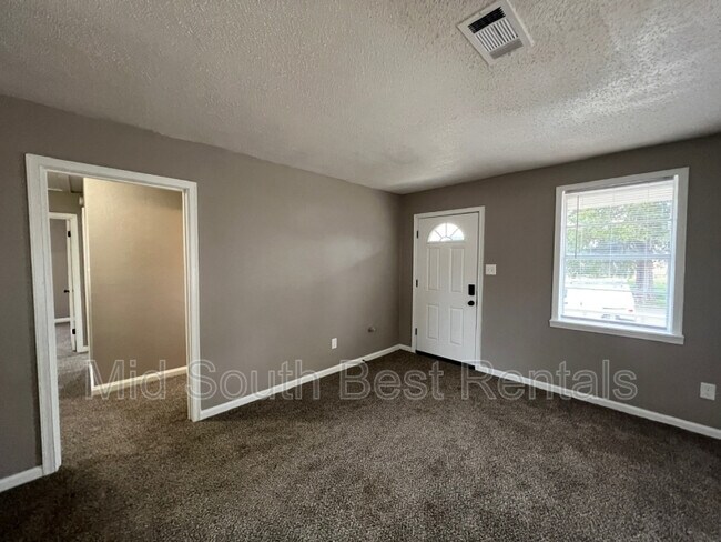 Foto del edificio - 1982 Belmar St