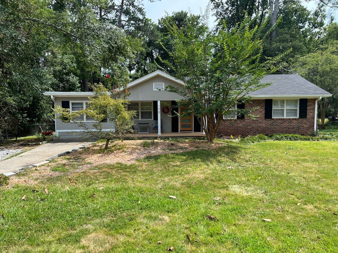 170 Greencrest Dr, Athens, GA 30605 House Rental in Athens, GA