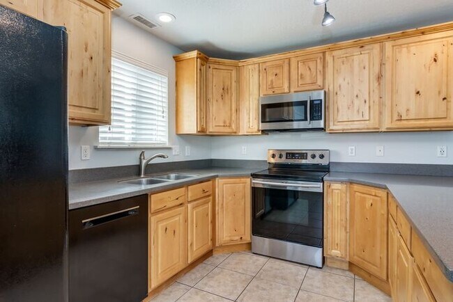 Foto del edificio - Amazing Single Family Home for Rent in Lehi