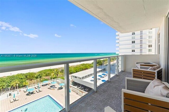 Foto del edificio - 5701 Collins Ave