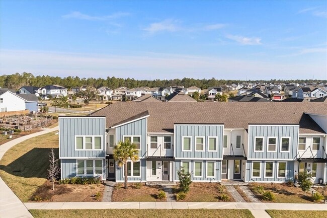 Building Photo - 6403 Cyrils Dr