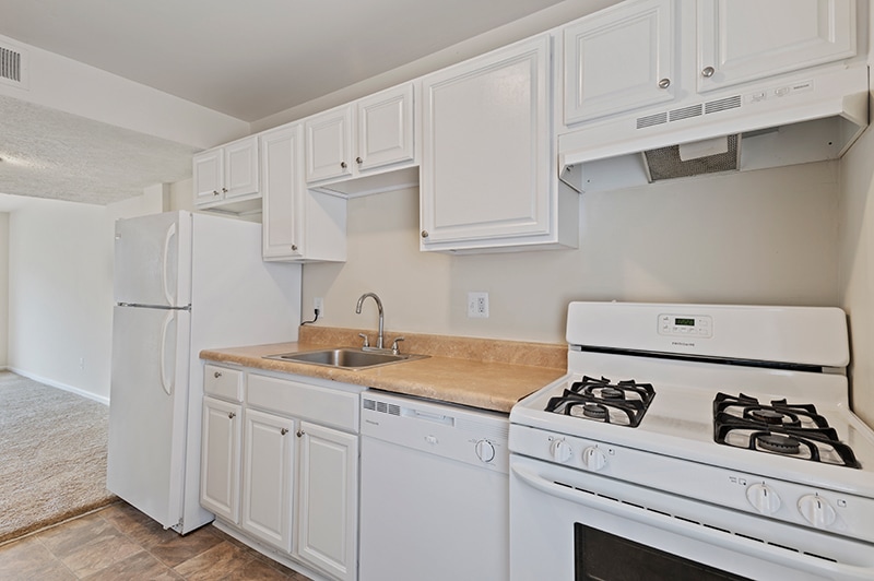 Blue Ridge Crossing Apartments & Townhomes - Blue Ridge Crossing Apartments & Townhomes