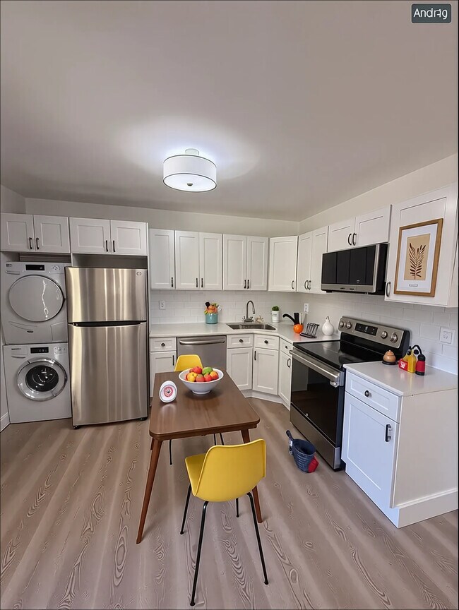 Foto del edificio - 885 E Broadway