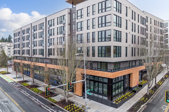 Building Photo - Hemlock