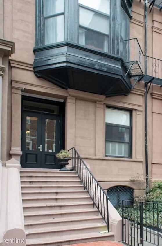 Building Photo - Studio, 1 bath  - 193 Beacon St