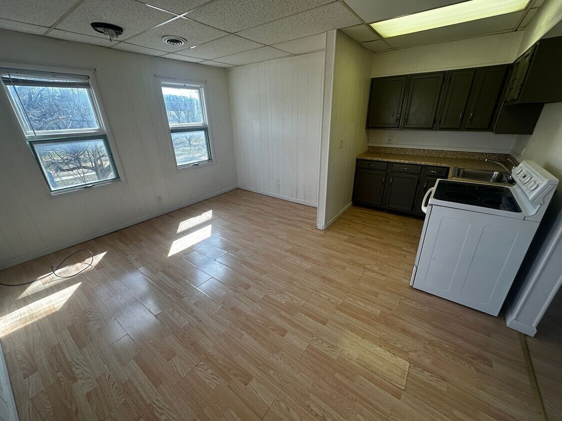 Foto del edificio - 4104 St Joseph Ave