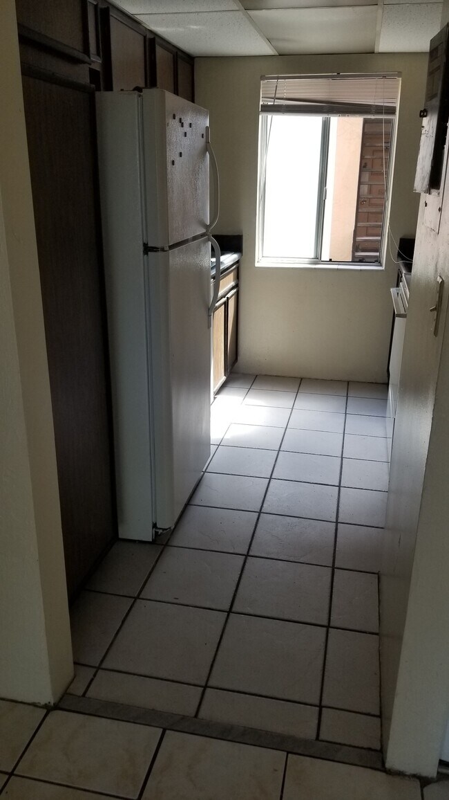 Foto del edificio - 1685 S Ridgewood Ave
