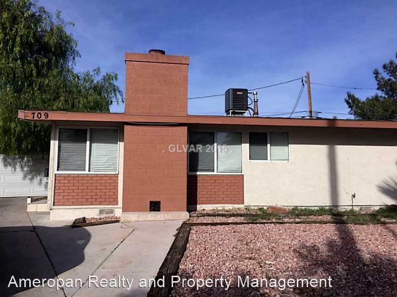 Primary Photo - 3 br, 2 bath House - 709 Evergreen Cr