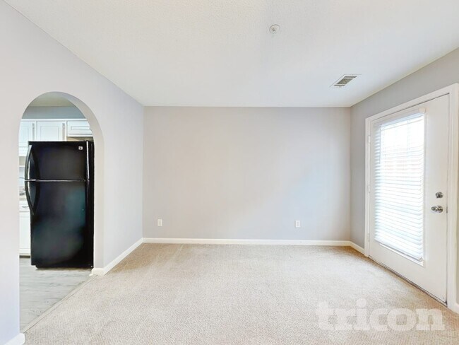 Foto del edificio - 3796 Soapstone Rd