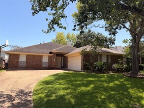 Building Photo - 6518 Smoke Tree Ln