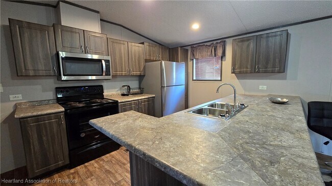 Foto del edificio - 44 Crawford Dr