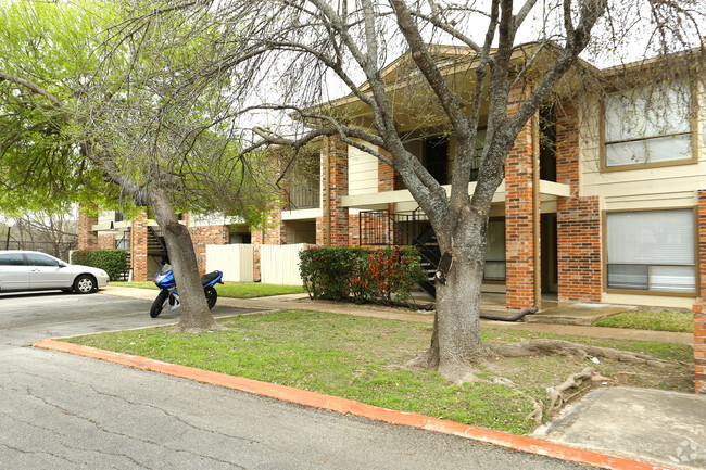 Building Photo - Meadows Condominiums