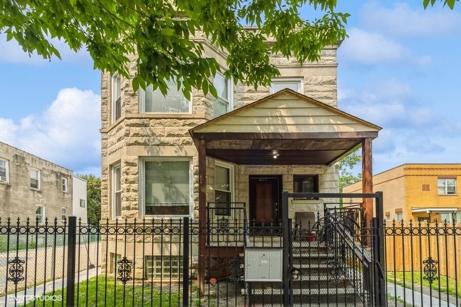 Foto principal - 620 N Kedzie Ave