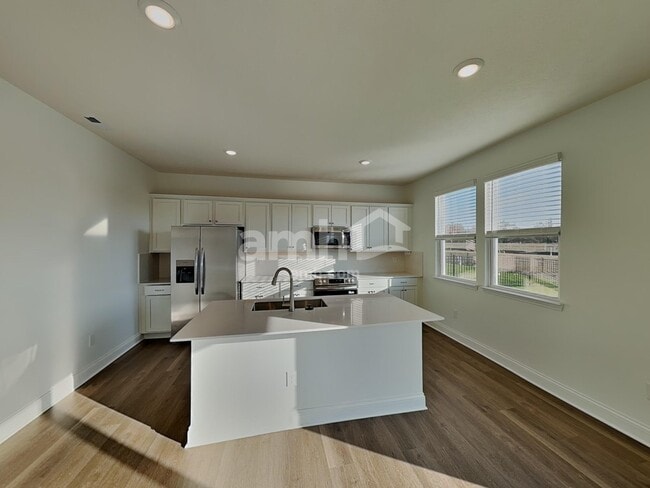 Foto del edificio - 9127 Henley Ave