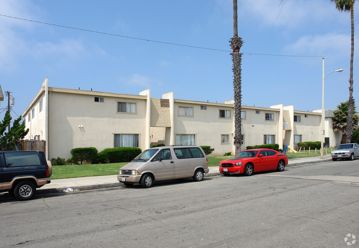 Foto del edificio - 6353 Nightingale St