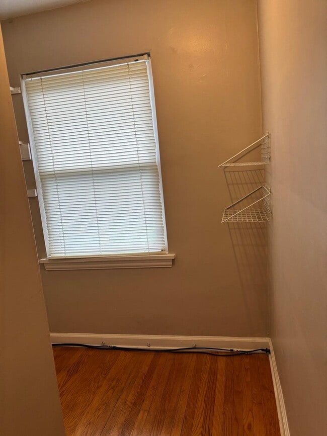 Building Photo - 3512 Rawson Pl