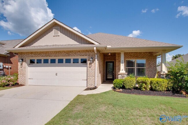 Building Photo - 2417 Habersham Dr