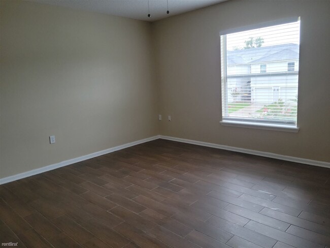 Building Photo - 2 br, 2.5 bath Townhome - 8414 McGirts Vil...