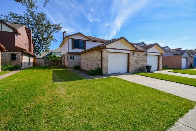 Foto del edificio - 516 Birdsong Dr