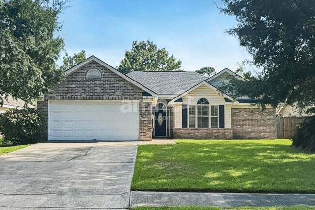13 Sweetwater Ln