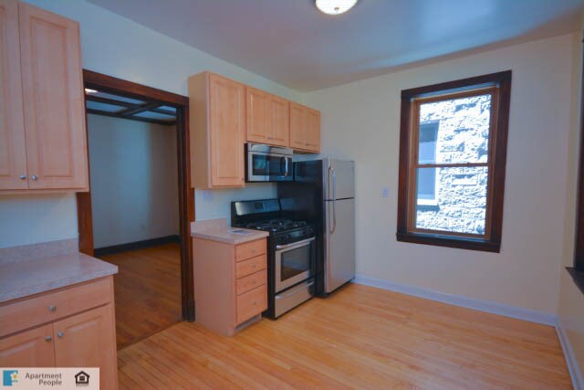 Primary Photo - 1636 W Berwyn Ave